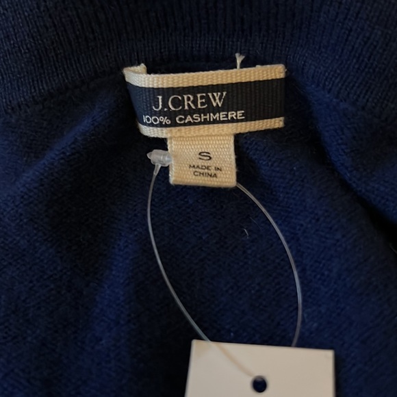 ❌SOLD❌NWT Jcrew Cashmere collared V-neck sweater - Navy - Small - Picture 9 of 10